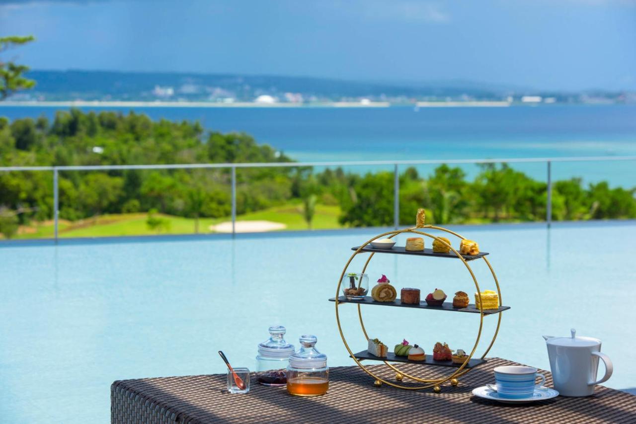 The Ritz-Carlton Okinawa Hotel Nago Buitenkant foto