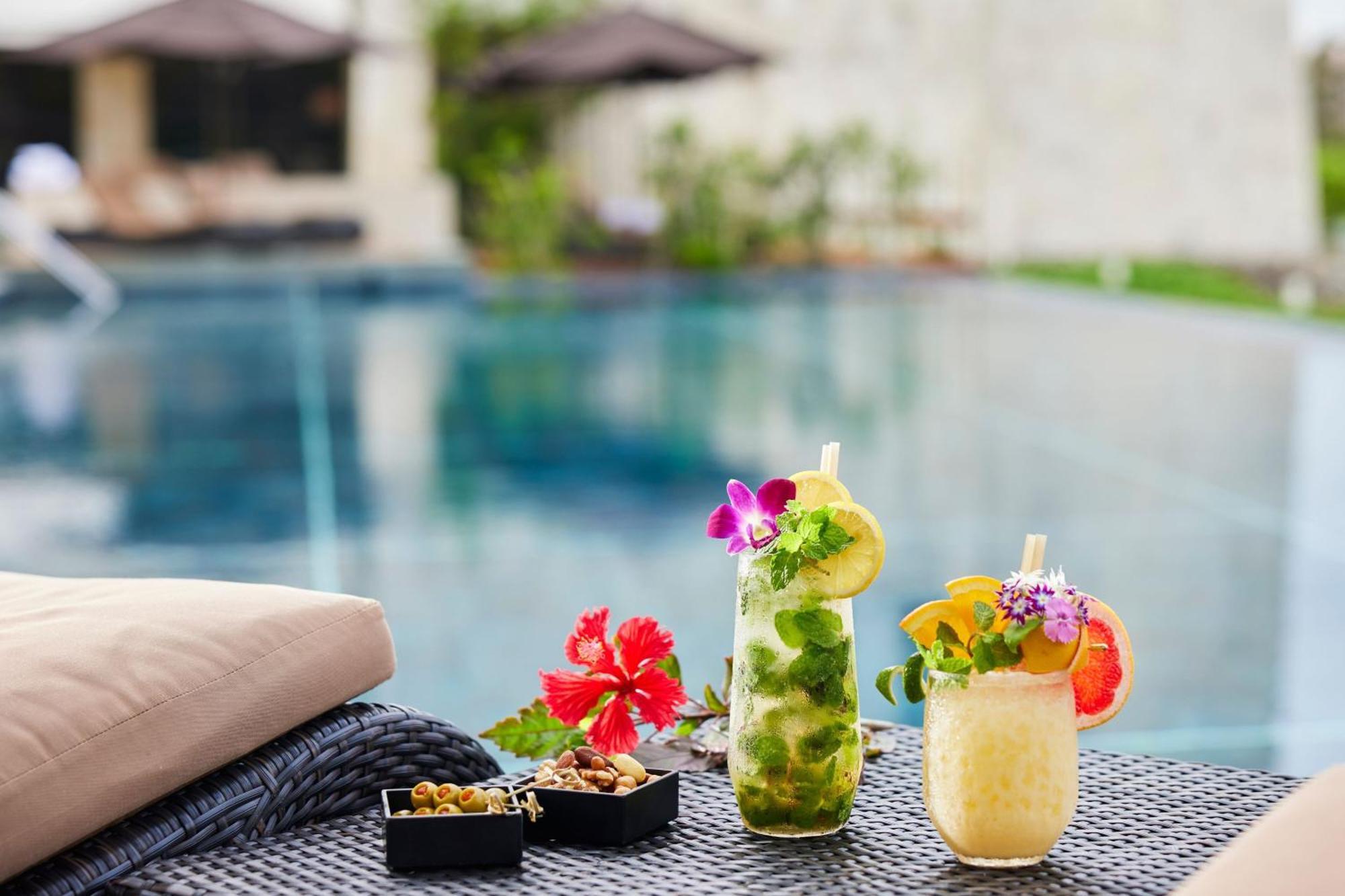 The Ritz-Carlton Okinawa Hotel Nago Buitenkant foto
